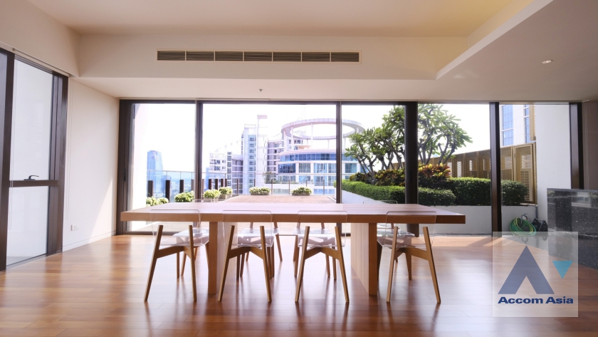 9  3 br Condominium For Rent in Ploenchit ,Bangkok BTS Ratchadamri at Hansar Residence AA28289