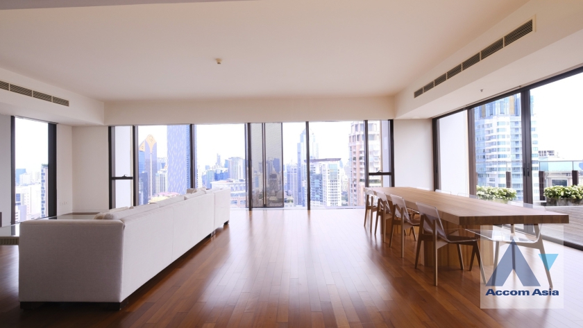 7  3 br Condominium For Rent in Ploenchit ,Bangkok BTS Ratchadamri at Hansar Residence AA28289