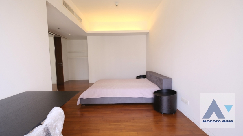 21  3 br Condominium For Rent in Ploenchit ,Bangkok BTS Ratchadamri at Hansar Residence AA28289