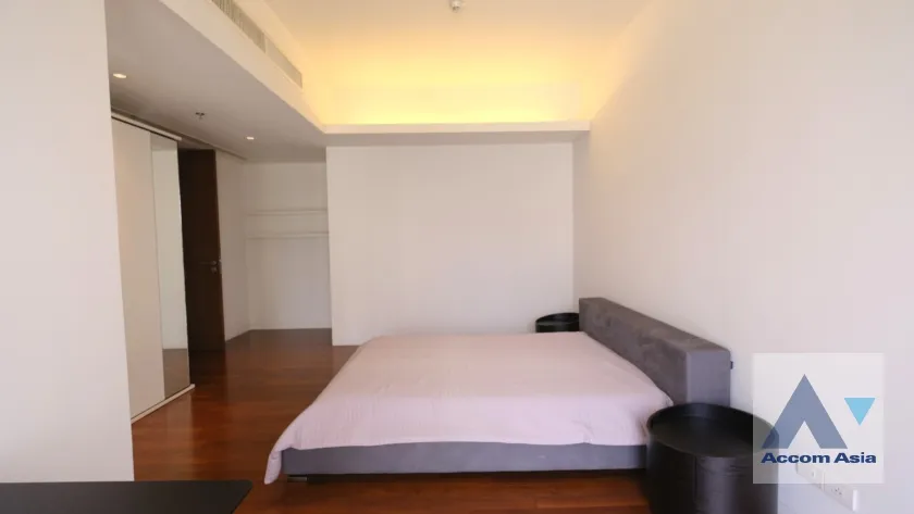 22  3 br Condominium For Rent in Ploenchit ,Bangkok BTS Ratchadamri at Hansar Residence AA28289