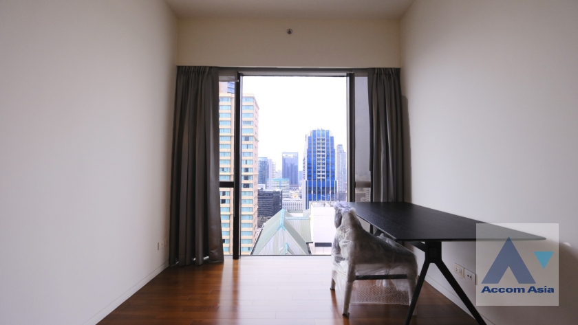 23  3 br Condominium For Rent in Ploenchit ,Bangkok BTS Ratchadamri at Hansar Residence AA28289