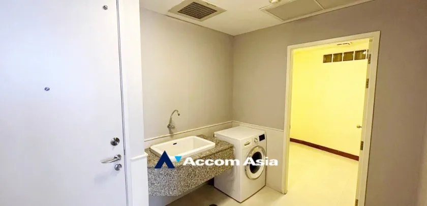 17  3 br Apartment for rent and sale in Ploenchit ,Bangkok BTS Ploenchit at Set on Landscape Court Yard AA28325