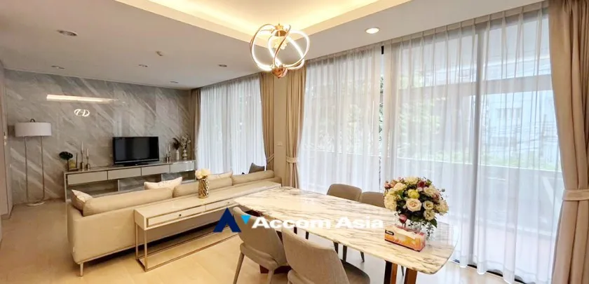  2  3 br Apartment for rent and sale in Ploenchit ,Bangkok BTS Ploenchit at Set on Landscape Court Yard AA28325