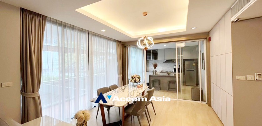 6  3 br Apartment for rent and sale in Ploenchit ,Bangkok BTS Ploenchit at Set on Landscape Court Yard AA28325