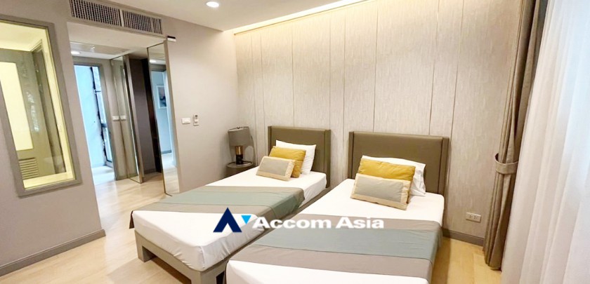12  3 br Apartment for rent and sale in Ploenchit ,Bangkok BTS Ploenchit at Set on Landscape Court Yard AA28325