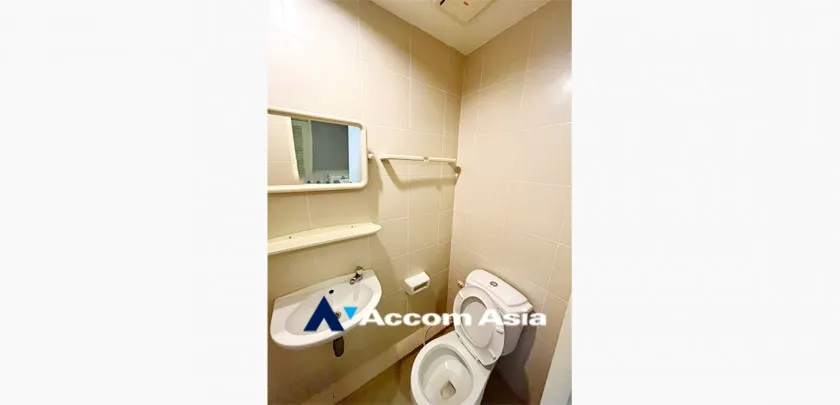 24  3 br Apartment for rent and sale in Ploenchit ,Bangkok BTS Ploenchit at Set on Landscape Court Yard AA28325