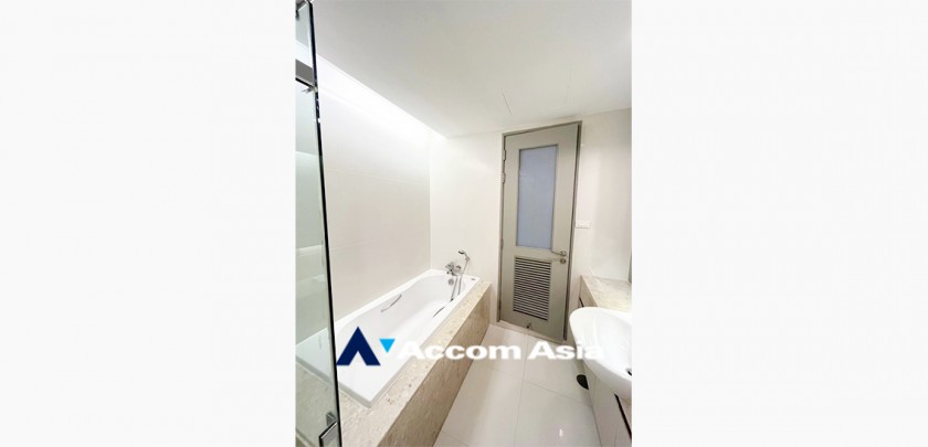 23  3 br Apartment for rent and sale in Ploenchit ,Bangkok BTS Ploenchit at Set on Landscape Court Yard AA28325