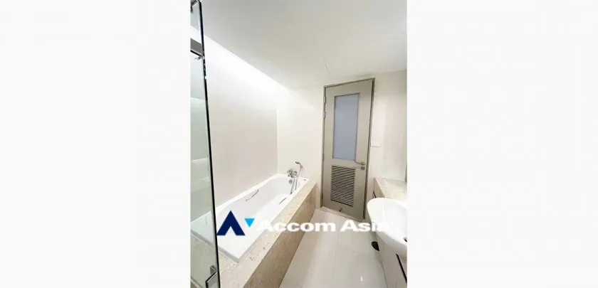 23  3 br Apartment for rent and sale in Ploenchit ,Bangkok BTS Ploenchit at Set on Landscape Court Yard AA28325