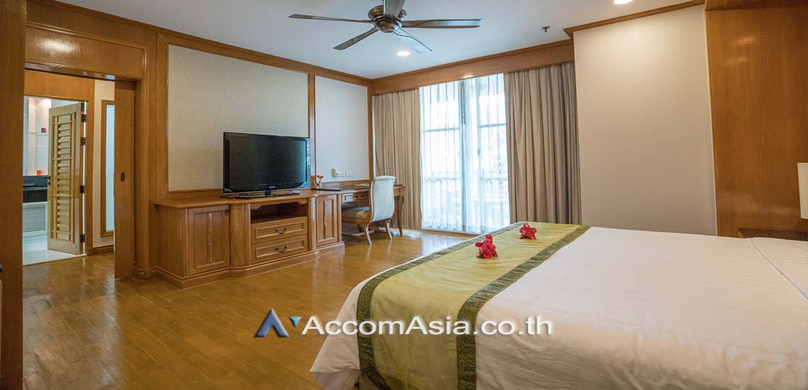 5  2 br Apartment for rent and sale in Sukhumvit ,Bangkok BTS Phrom Phong at Classic Style - High Standard Apartment in a Prime Location AA28336