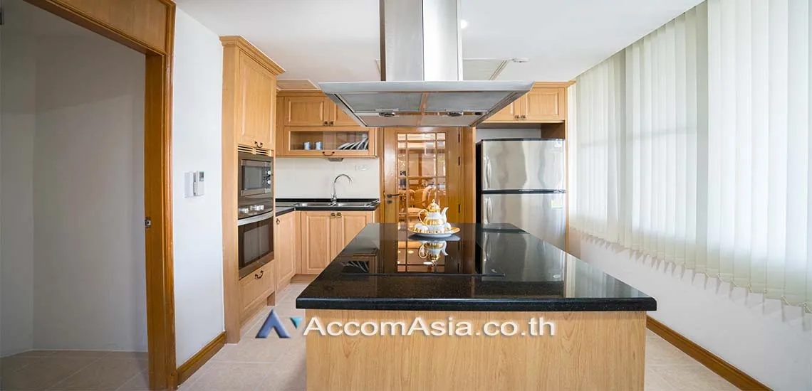 unit 2 Bedrooms  Apartment For Rent & Sale in Sukhumvit, Bangkok  near BTS Phrom Phong (AA28336)
