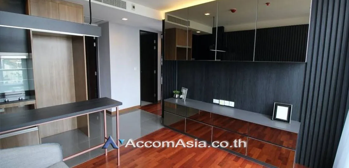 unit 2 Bedrooms  Condominium For Rent & Sale in Phaholyothin, Bangkok  near BTS Ratchathewi (AA28340)