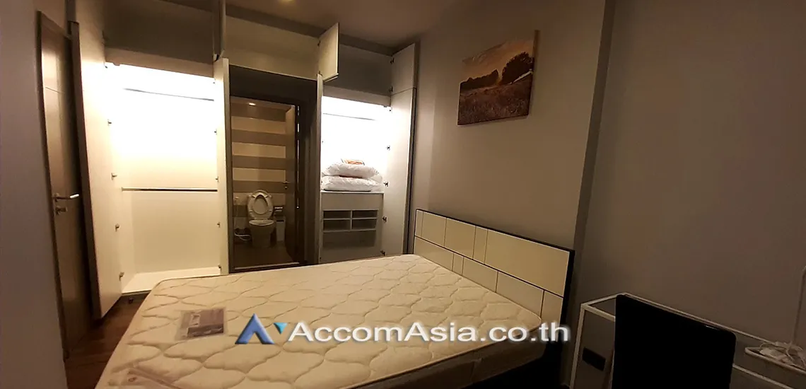 unit 1 Bedroom  Condominium For Sale in Sukhumvit, Bangkok  near BTS Ekkamai (AA28362)