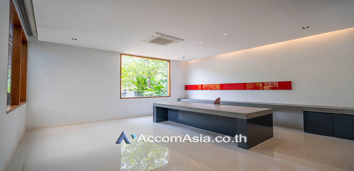 16  5 br House For Rent in Pattanakarn ,Bangkok BTS On Nut at Panya Pattanakarn Village AA28363