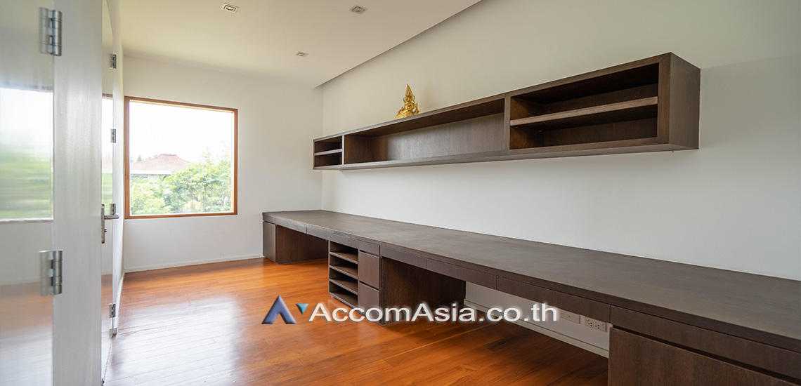 21  5 br House For Rent in Pattanakarn ,Bangkok BTS On Nut at Panya Pattanakarn Village AA28363