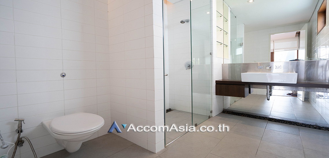 30  5 br House For Rent in Pattanakarn ,Bangkok BTS On Nut at Panya Pattanakarn Village AA28363