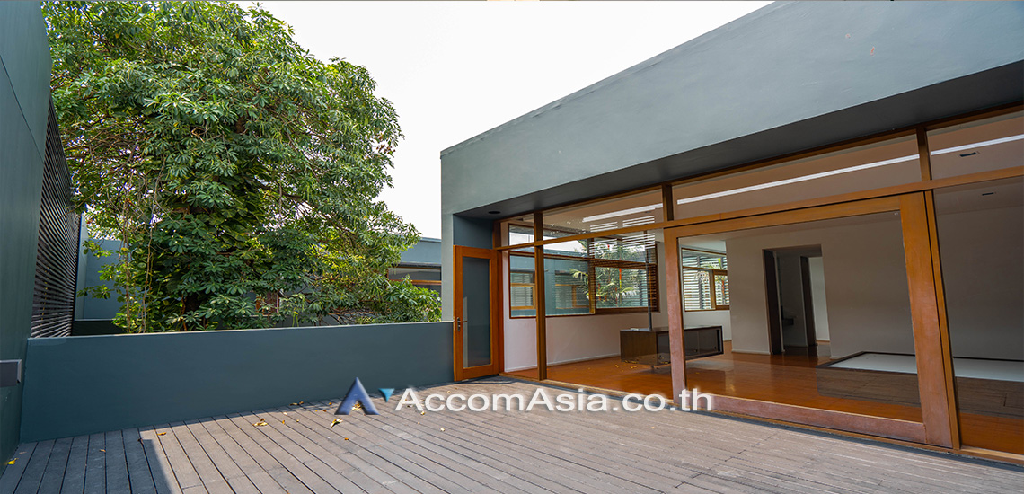 27  5 br House For Rent in Pattanakarn ,Bangkok BTS On Nut at Panya Pattanakarn Village AA28363