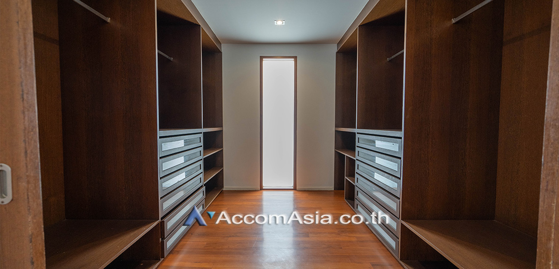 35  5 br House For Rent in Pattanakarn ,Bangkok BTS On Nut at Panya Pattanakarn Village AA28363