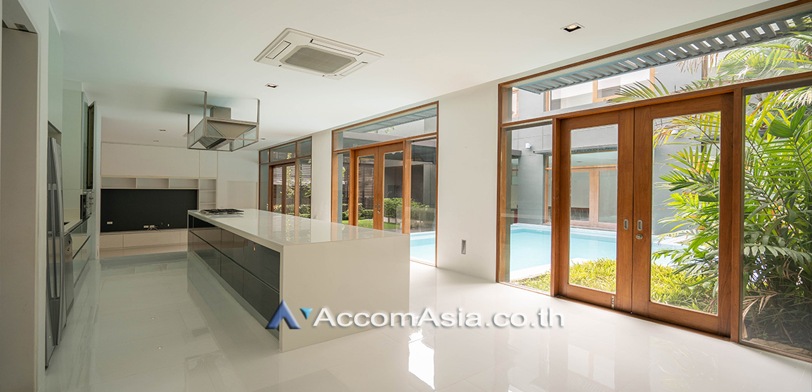 11  5 br House For Rent in Pattanakarn ,Bangkok BTS On Nut at Panya Pattanakarn Village AA28363