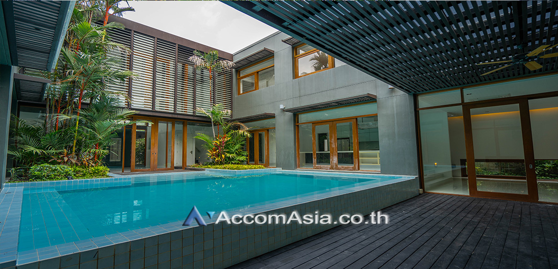 unitPrivate Swimming Pool |  5 Bedrooms  House For Rent in Pattanakarn, Bangkok  near BTS On Nut (AA28363)