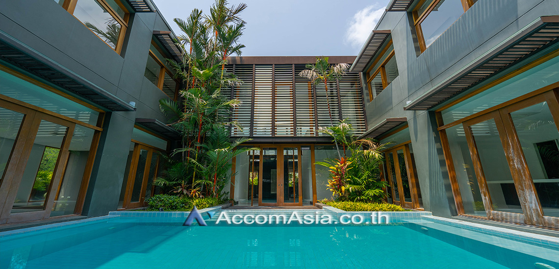  2  5 br House For Rent in Pattanakarn ,Bangkok BTS On Nut at Panya Pattanakarn Village AA28363