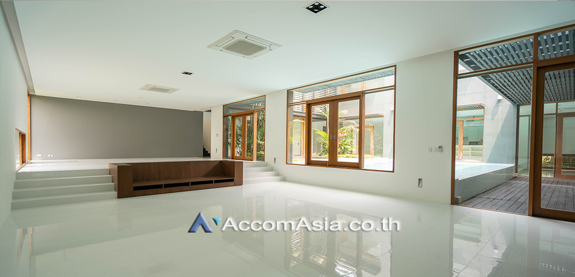 15  5 br House For Rent in Pattanakarn ,Bangkok BTS On Nut at Panya Pattanakarn Village AA28363