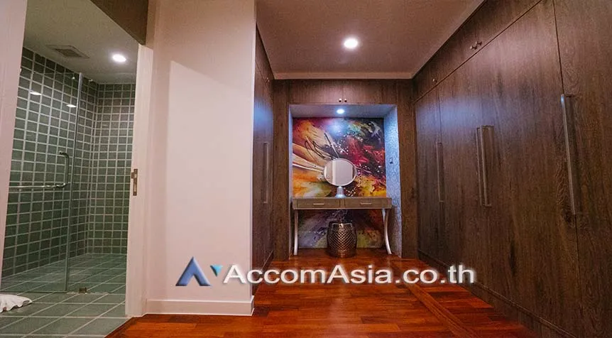 13  6 br Apartment For Rent in Ploenchit ,Bangkok BTS Chitlom - MRT Lumphini at Low-Rise Cozy Apartment, 5 mins walk to Lumpini park AA28364