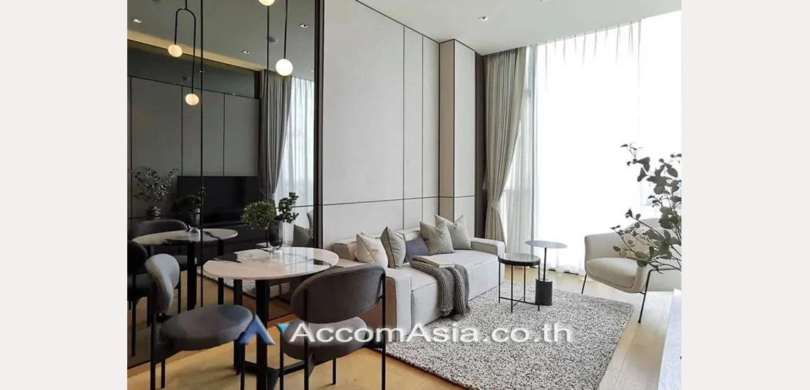 7  1 br Condominium for rent and sale in Ploenchit ,Bangkok BTS Chitlom at 28 Chidlom AA28372