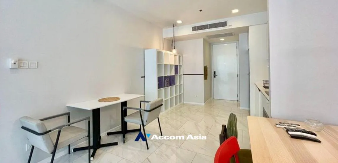 unit 2 Bedrooms  Condominium For Rent & Sale in Sukhumvit, Bangkok  near BTS Nana (AA28398)