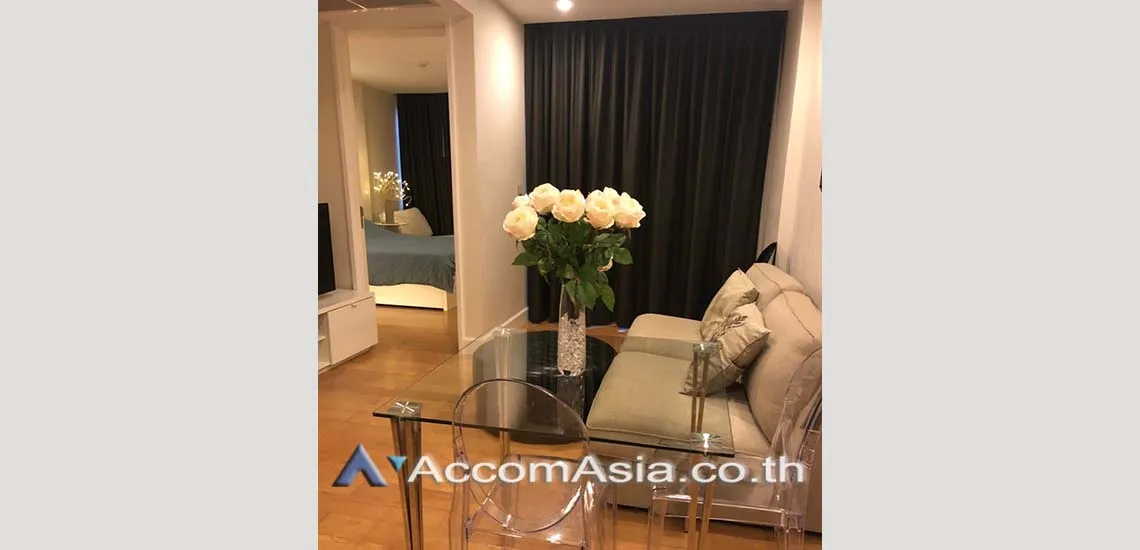 Collezio Sathorn Pipat Condominium  1 Bedroom for Sale BTS Chong Nonsi in Silom Bangkok