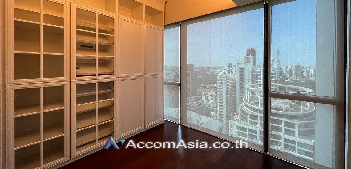 11  2 br Condominium For Rent in Ploenchit ,Bangkok BTS Ratchadamri at Hansar Residence AA28418