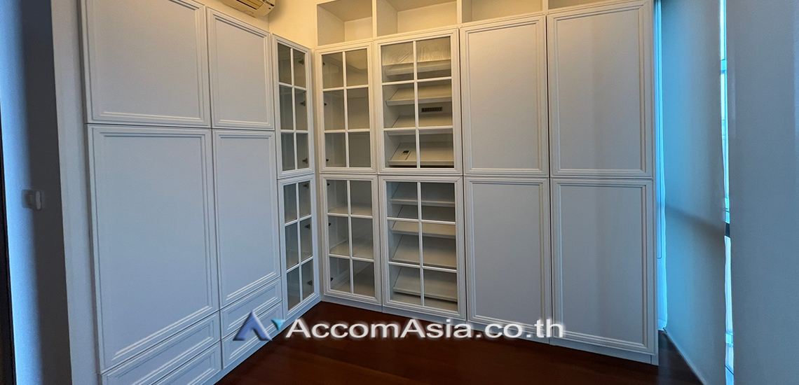 15  2 br Condominium For Rent in Ploenchit ,Bangkok BTS Ratchadamri at Hansar Residence AA28418