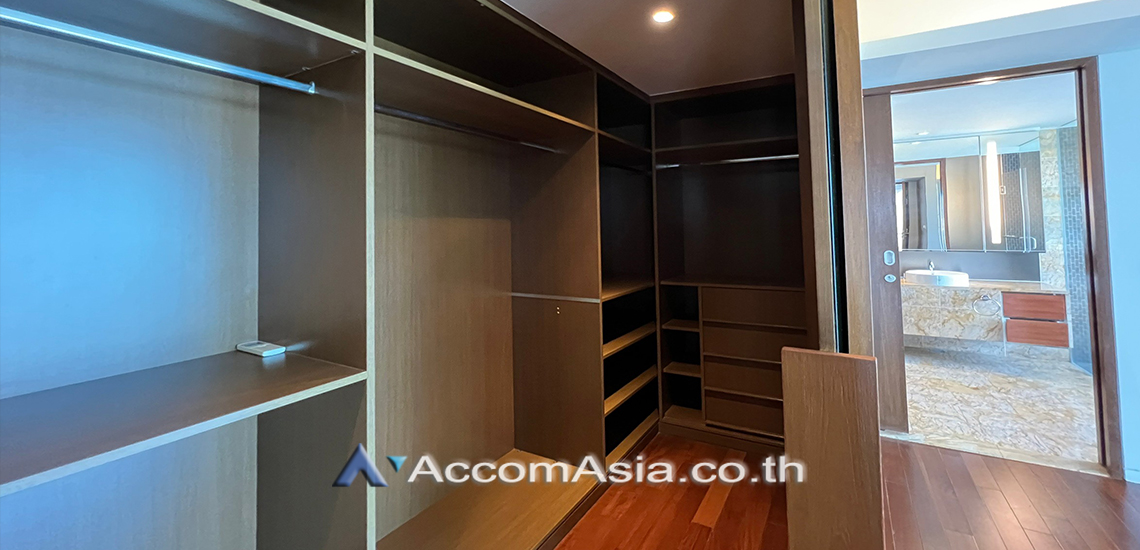 14  2 br Condominium For Rent in Ploenchit ,Bangkok BTS Ratchadamri at Hansar Residence AA28418