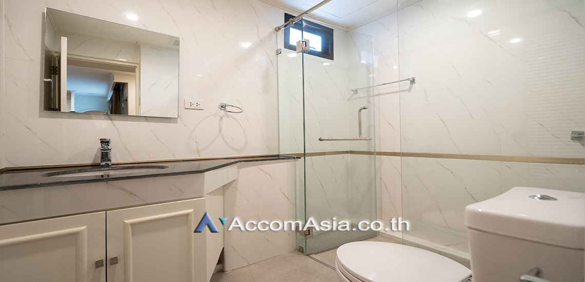 4  1 br Apartment For Rent in Sukhumvit ,Bangkok BTS Phrom Phong at Low-rise apartment, Walk 400m to BTS AA28456