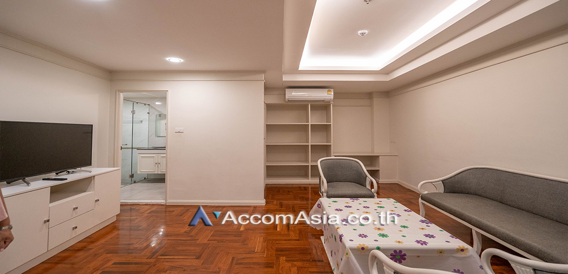 2  1 br Apartment For Rent in Sukhumvit ,Bangkok BTS Phrom Phong at Low-rise apartment, Walk 400m to BTS AA28456