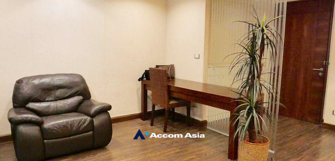  1  3 br Condominium For Sale in Silom ,Bangkok BTS Chong Nonsi at Silom City Resort AA28788