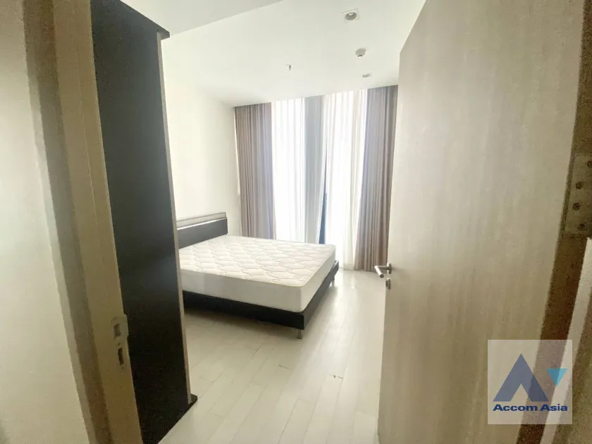 unitCorner Unit |  2 Bedrooms  Condominium For Rent in Ploenchit, Bangkok  near BTS Ploenchit (AA28826)