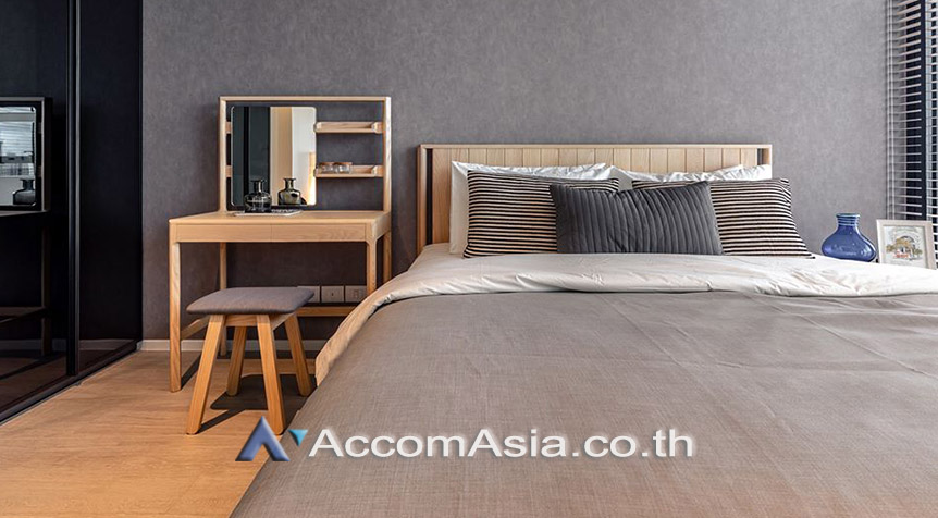12  2 br Condominium For Sale in Silom ,Bangkok BTS Surasak at The Lofts Silom AA29195