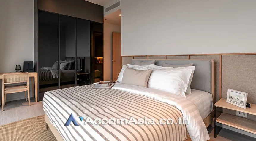 13  2 br Condominium For Sale in Silom ,Bangkok BTS Surasak at The Lofts Silom AA29195