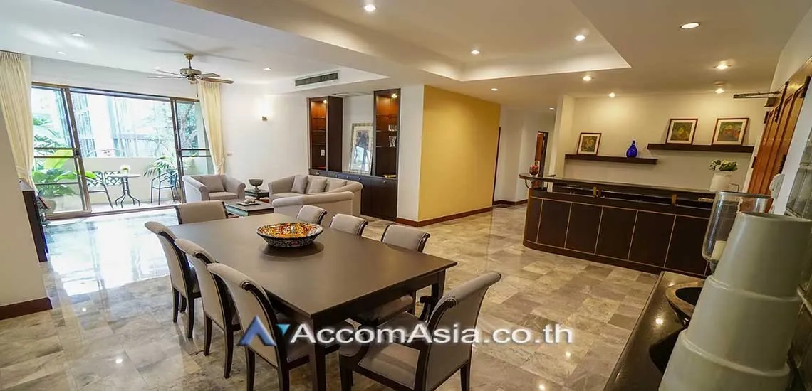 unit 3 Bedrooms  Apartment For Rent in Sukhumvit, Bangkok  near BTS Phrom Phong (AA29402)