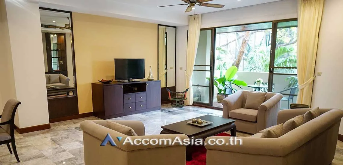 unit 3 Bedrooms  Apartment For Rent in Sukhumvit, Bangkok  near BTS Phrom Phong (AA29402)