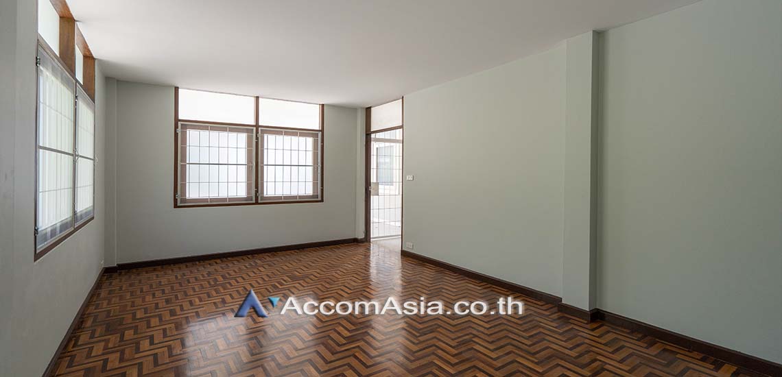 6  3 br House for rent and sale in Sukhumvit ,Bangkok BTS Thong Lo AA29407