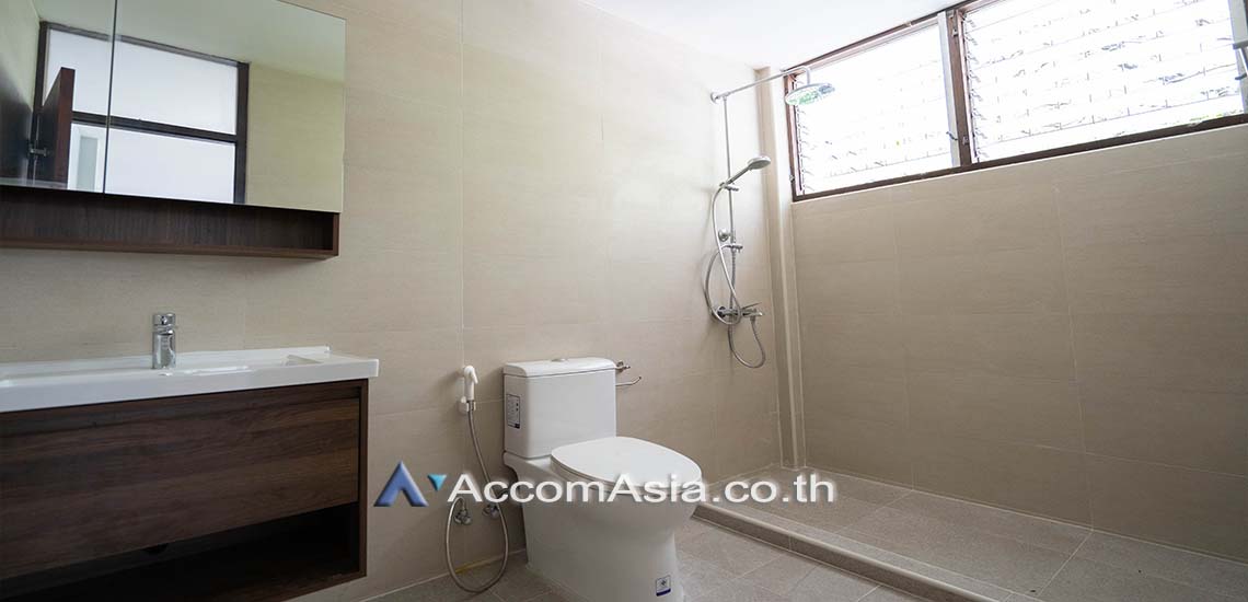 13  3 br House for rent and sale in Sukhumvit ,Bangkok BTS Thong Lo AA29407