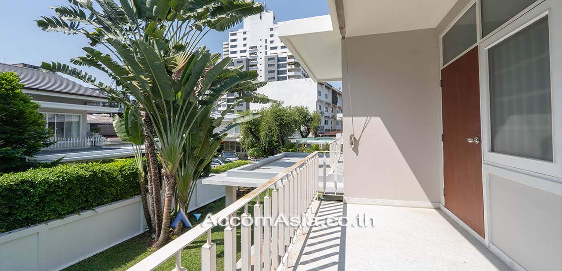  1  3 br House for rent and sale in Sukhumvit ,Bangkok BTS Thong Lo AA29407