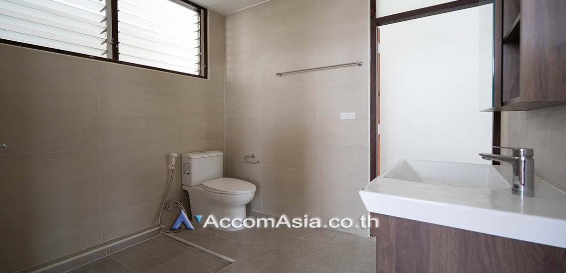 11  3 br House for rent and sale in Sukhumvit ,Bangkok BTS Thong Lo AA29407