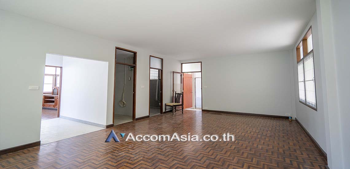 9  3 br House for rent and sale in Sukhumvit ,Bangkok BTS Thong Lo AA29407