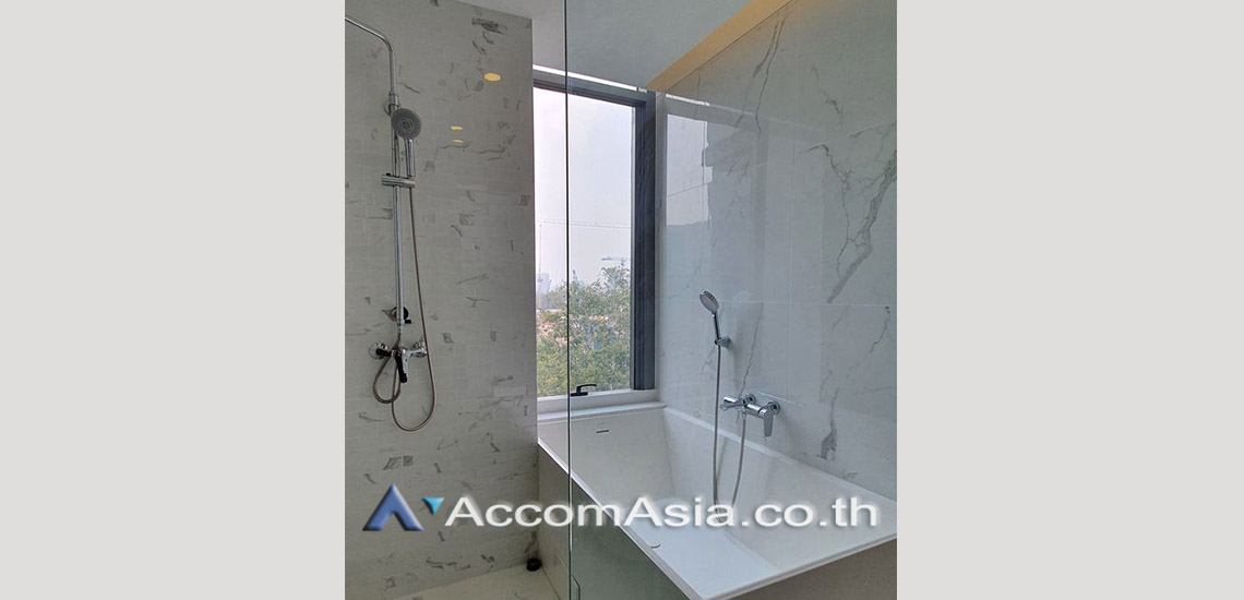 7  2 br Condominium For Sale in Sukhumvit ,Bangkok MRT Queen Sirikit National Convention Center at Siamese Exclusive Queens AA29427