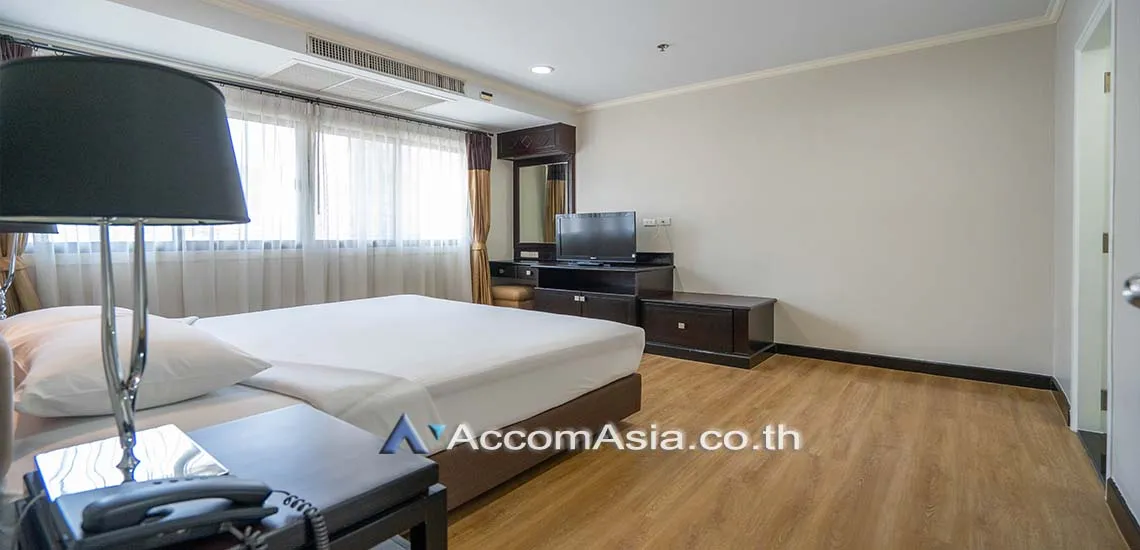 unit 2 Bedrooms  Apartment For Rent in Sukhumvit, Bangkok  near BTS Phrom Phong (AA29433)