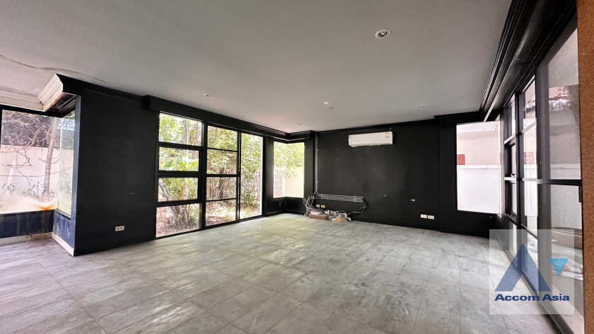  1  4 br House For Rent in Sukhumvit ,Bangkok BTS Ekkamai at The Noble Ekkamai 22  AA29446