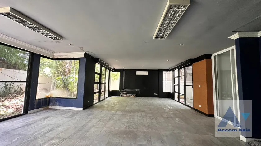  1  4 br House For Rent in Sukhumvit ,Bangkok BTS Ekkamai at The Noble Ekkamai 22  AA29446
