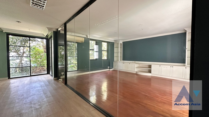 7  4 br House For Rent in Sukhumvit ,Bangkok BTS Ekkamai at The Noble Ekkamai 22  AA29446